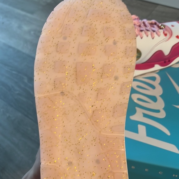 Nike Air Max 1 '86 OG 'Big Bubble - Doernbecher XIX' FZ3021-919 - Picture 7 of 10